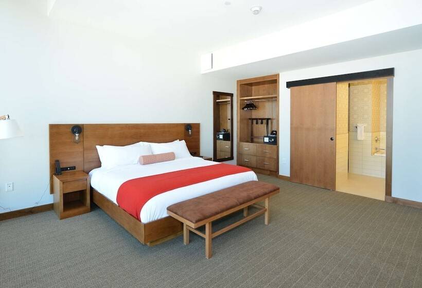 هتل The Lismore Eau Claire   A Doubletree By Hilton