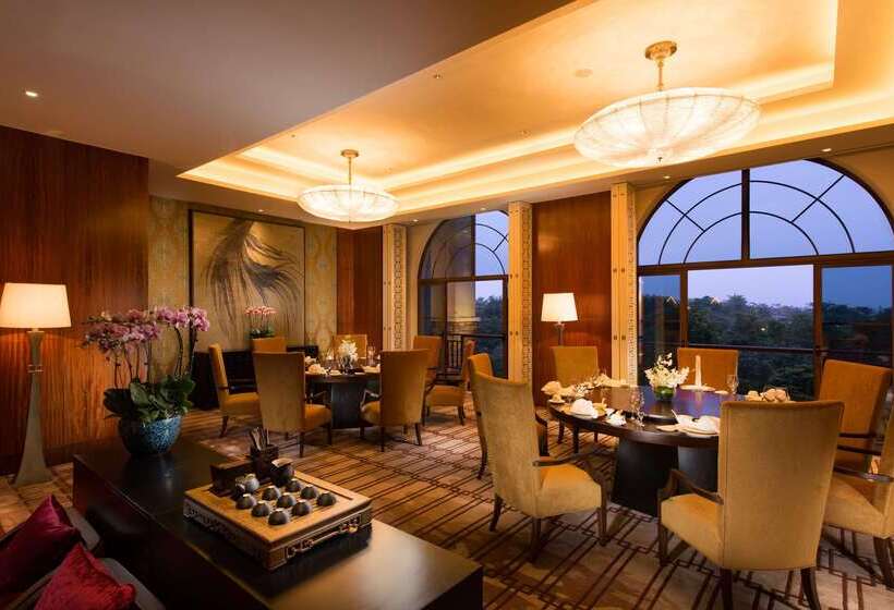 Отель Doubletree Resort By Hilton Hainan Chengmai