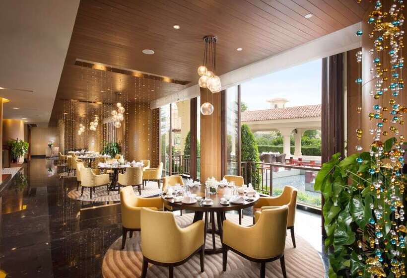 בית מלון כפרי Doubletree Resort By Hilton Hainan Chengmai