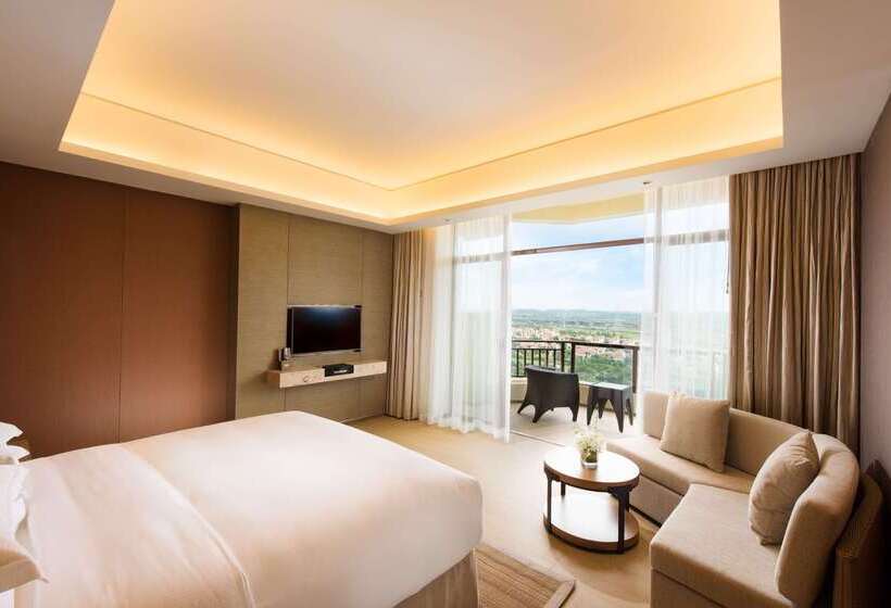 Отель Doubletree Resort By Hilton Hainan Chengmai