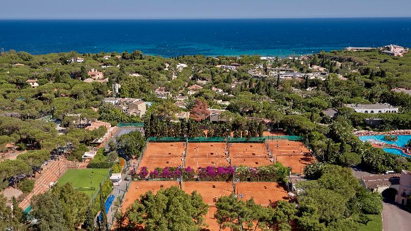 فندق Forte Village Resort  Bouganville