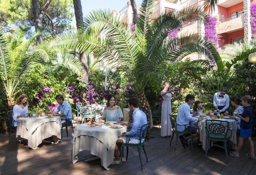 فندق Forte Village Resort  Bouganville