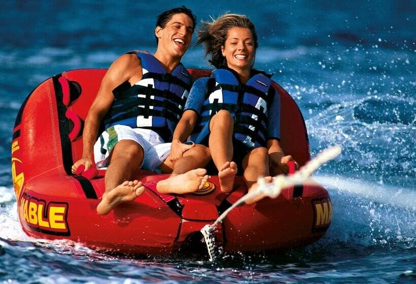 فندق Forte Village Resort  Bouganville