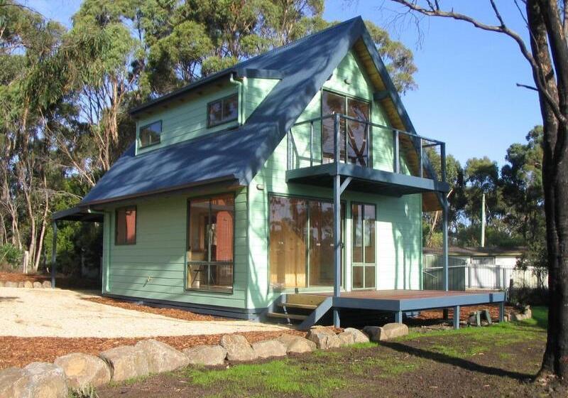 فندق Four Seasons Waterfront Villas