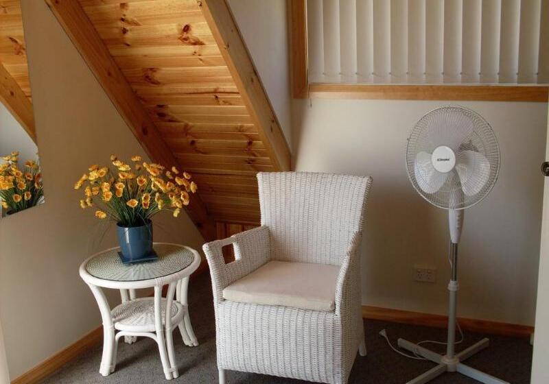 فندق Four Seasons Waterfront Villas