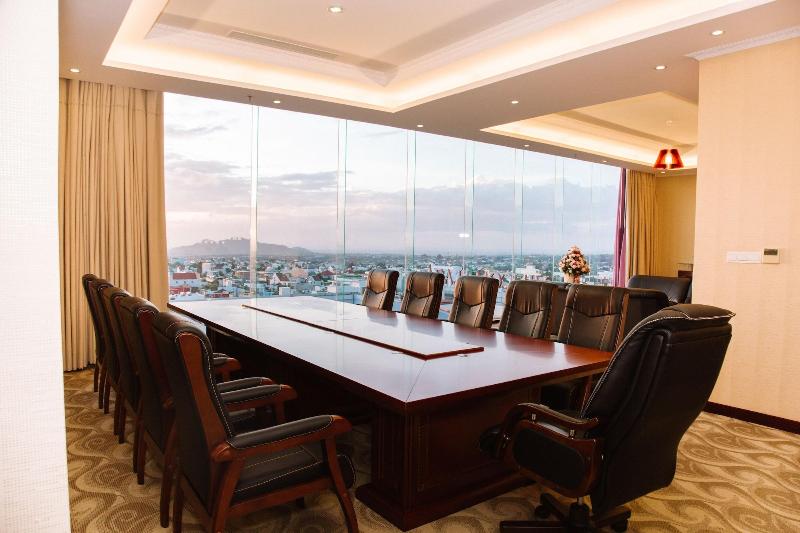 Hai Ba Trung Hotel & Spa