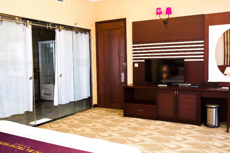 Hai Ba Trung Hotel & Spa