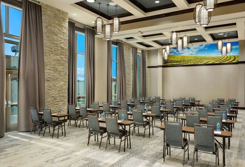 فندق Hampton Inn & Suites Napa