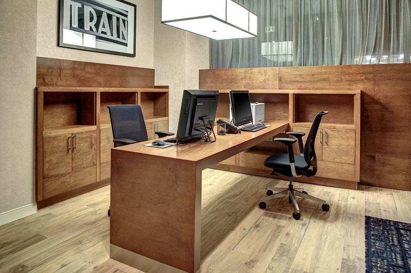 هتل Hampton Inn & Suites Richmond Downtown