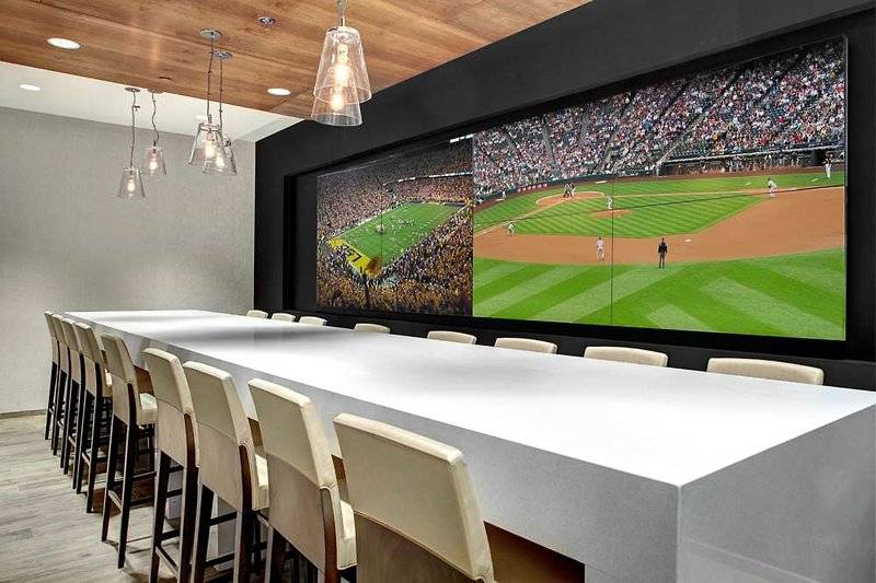 هتل Hampton Inn & Suites Richmond Downtown