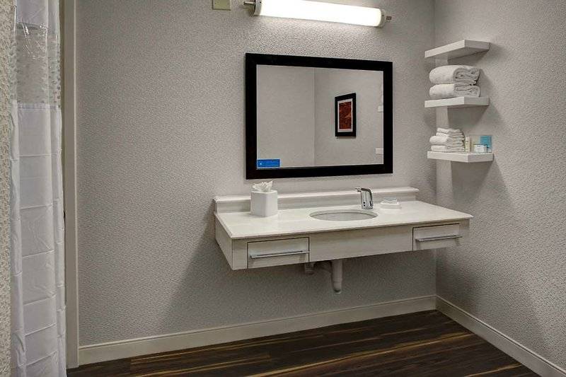 هتل Hampton Inn & Suites Richmond Downtown