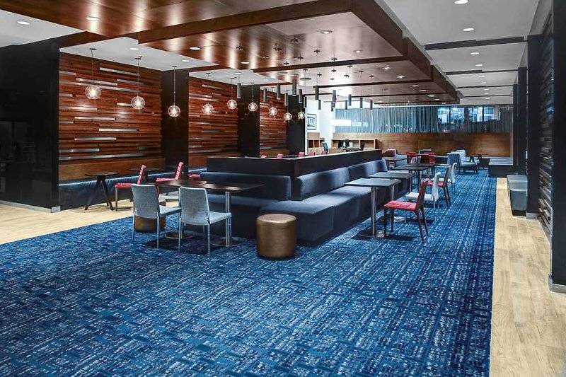 هتل Hampton Inn & Suites Richmond Downtown