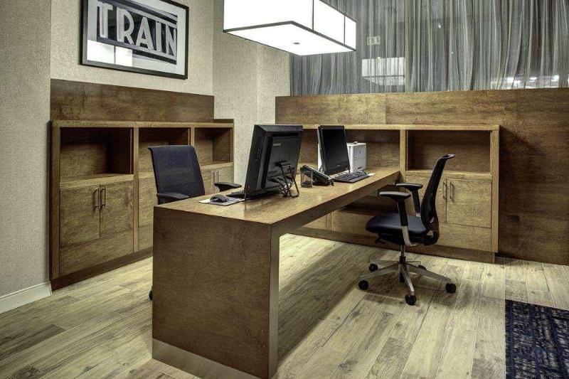 هتل Hampton Inn & Suites Richmond Downtown