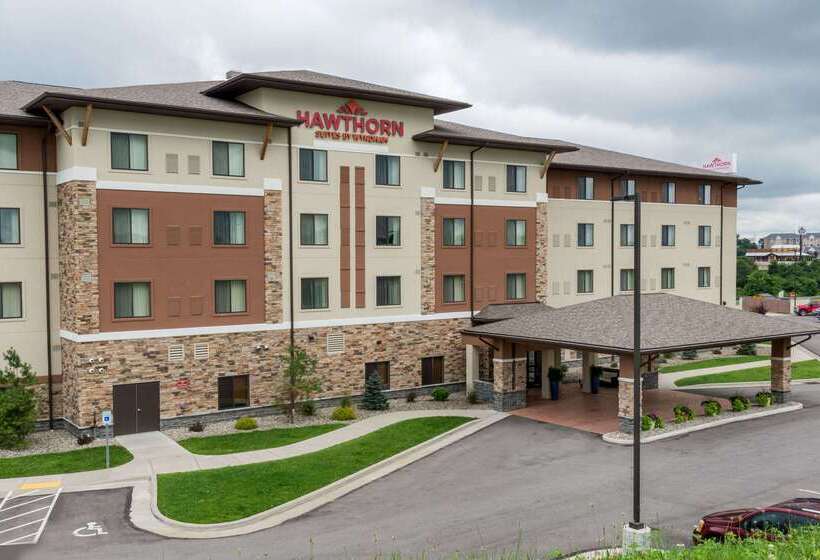 هتل Hawthorn Suites By Wyndham Wheeling At The Highlands