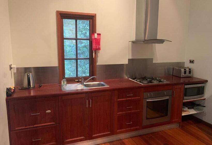 בית מלון כפרי Hidden Haven Barrington Tops