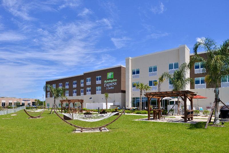 فندق Holiday Inn Express & Suites Trinity, An Ihg