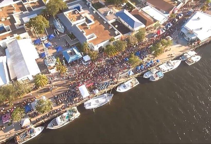 فندق Holiday Inn Express & Suites Trinity, An Ihg