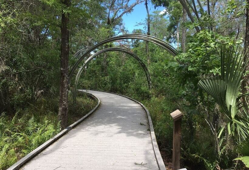 فندق Holiday Inn Express & Suites Trinity, An Ihg