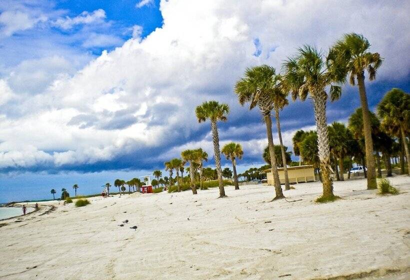 فندق Holiday Inn Express & Suites Trinity, An Ihg