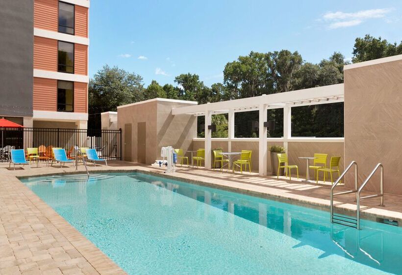 בית מלון כפרי Home2 Suites By Hilton Gainesville Medical Center