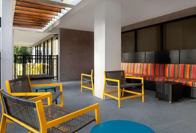 בית מלון כפרי Home2 Suites By Hilton Gainesville Medical Center