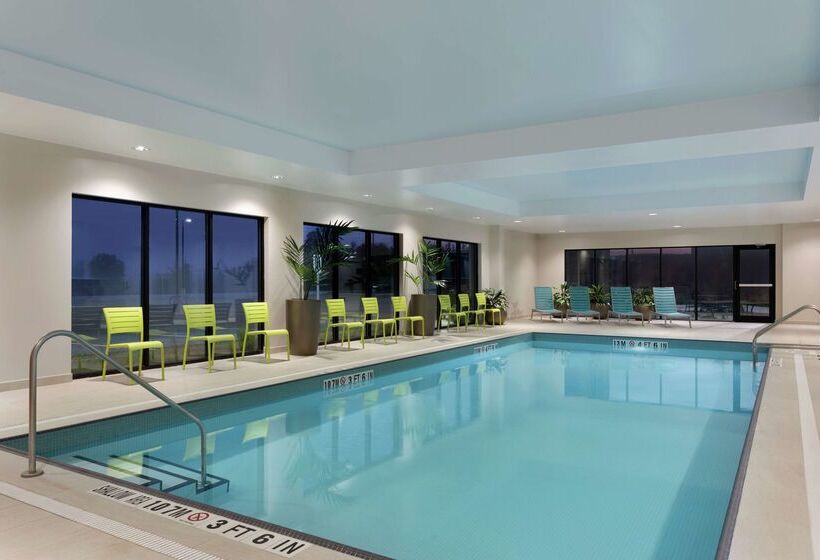 فندق Home2 Suites By Hilton Milton Ontario