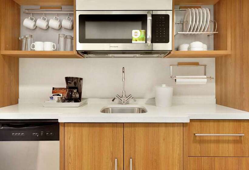 فندق Home2 Suites By Hilton Milton Ontario