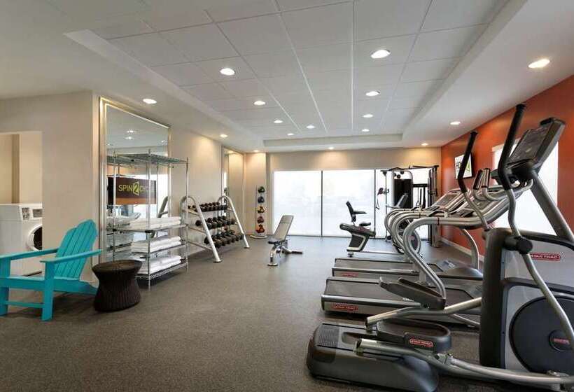 فندق Home2 Suites By Hilton Milton Ontario