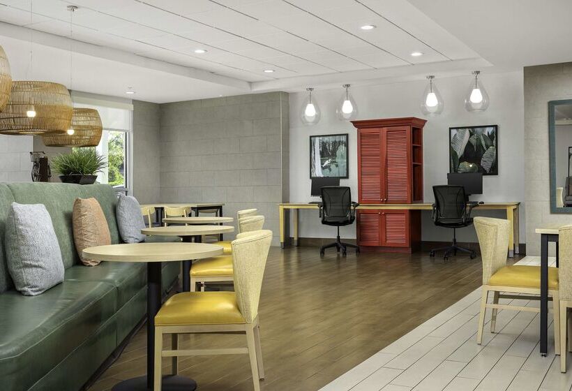 فندق Home2 Suites By Hilton Tallahassee State Capitol