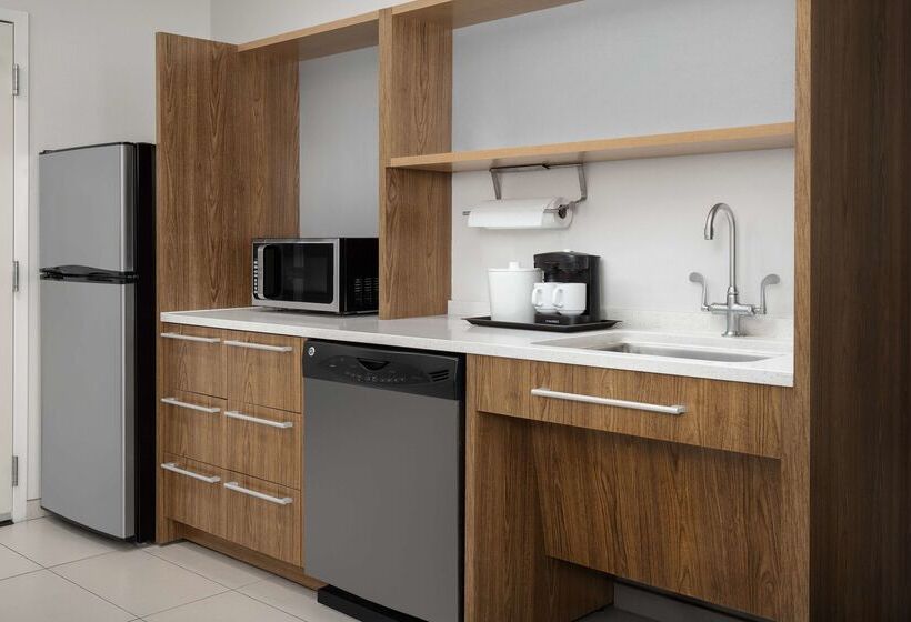 בית מלון כפרי Home2 Suites By Hilton Tallahassee State Capitol