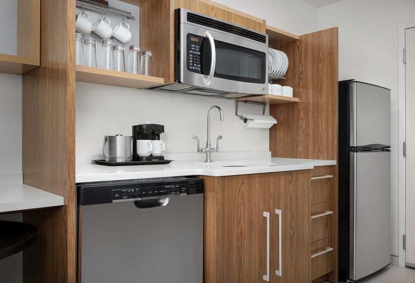 فندق Home2 Suites By Hilton Tallahassee State Capitol