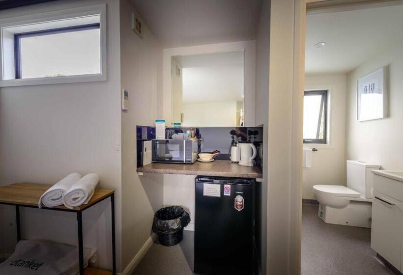 فندق Georges Bay Apartments