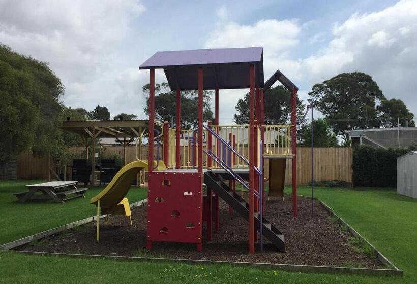 فندق Georges Bay Apartments