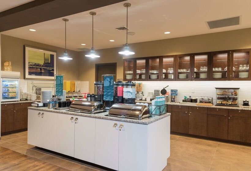 Отель Homewood Suites By Hilton Grand Rapids Downtown