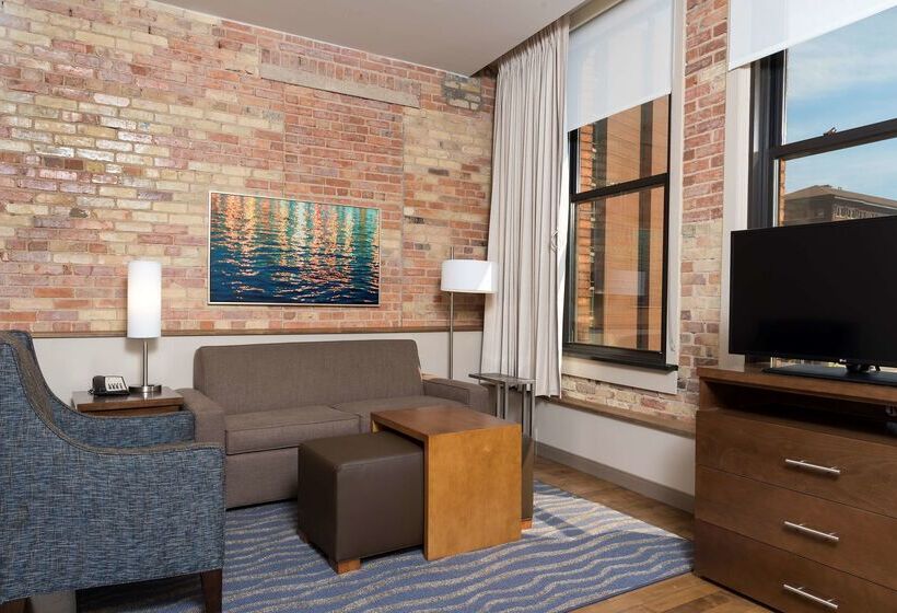 Отель Homewood Suites By Hilton Grand Rapids Downtown