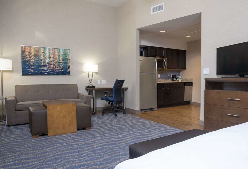 Отель Homewood Suites By Hilton Grand Rapids Downtown