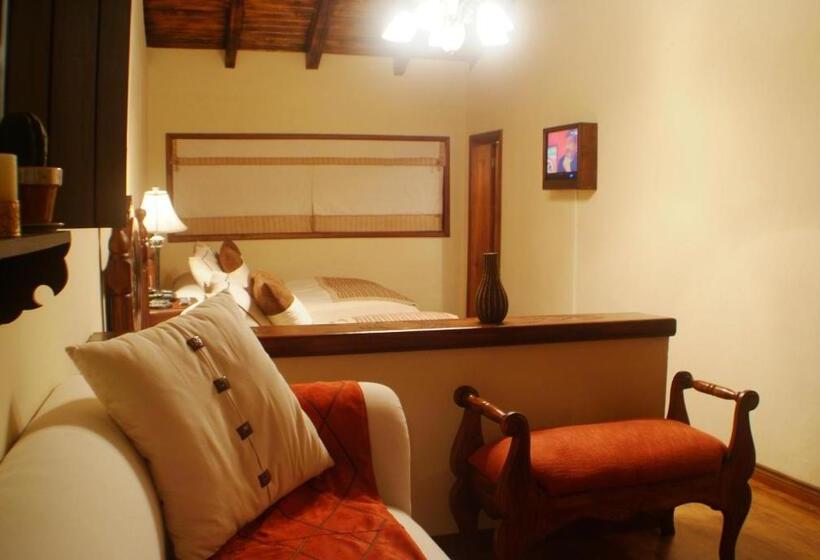 هتل Hosteria Rumipamba De Las Rosas