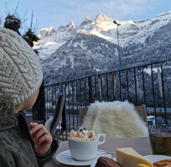 호텔 Hôtel Le White Le 42 Restaurant