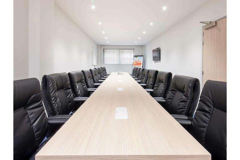 호텔 Ibis Styles London Heathrow Airport