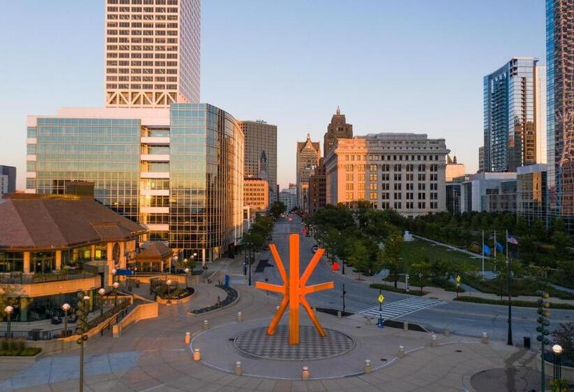 Kimpton Journeyman Hotel, An Ihg