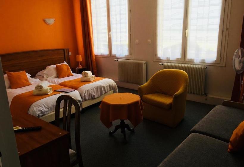 Beach Hotel   Le Grand Chalet