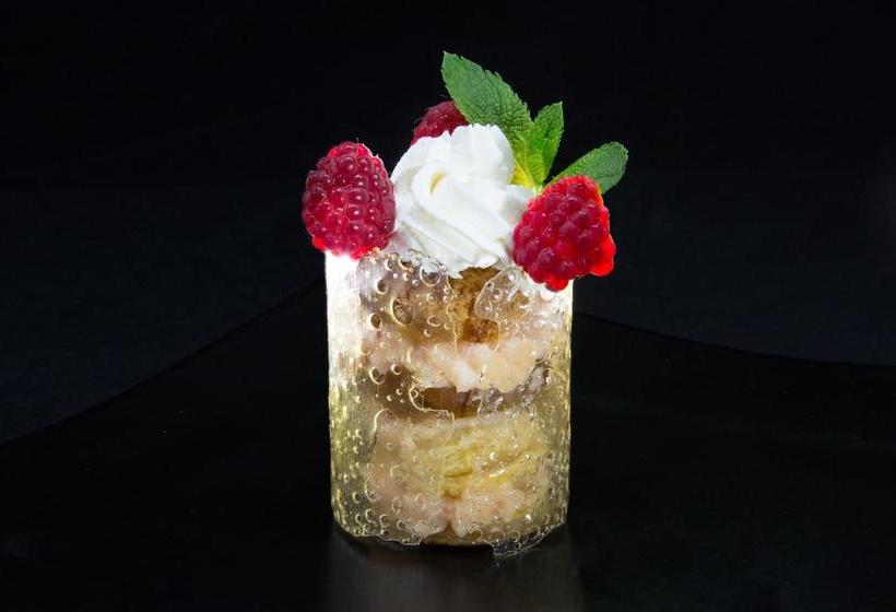 Beach Hotel   Le Grand Chalet