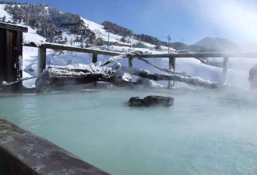 فندق Manza Onsen Nisshinkan