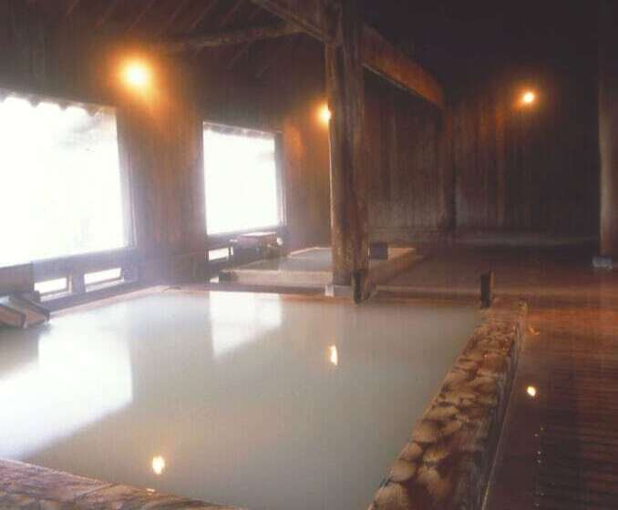 فندق Manza Onsen Nisshinkan