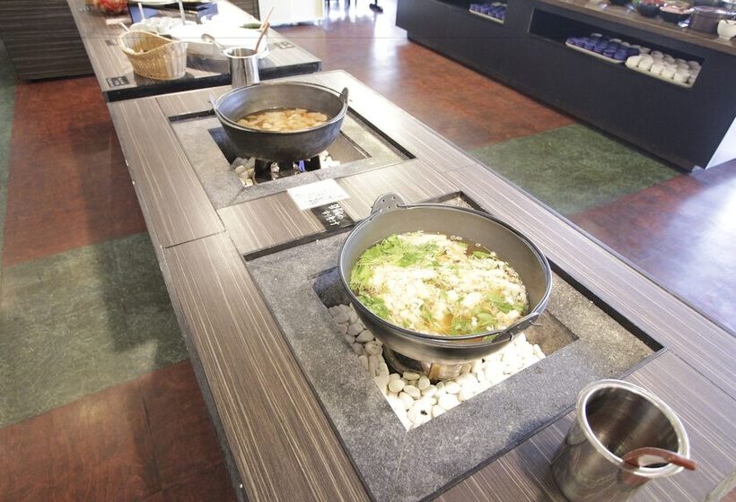 فندق Manza Onsen Nisshinkan