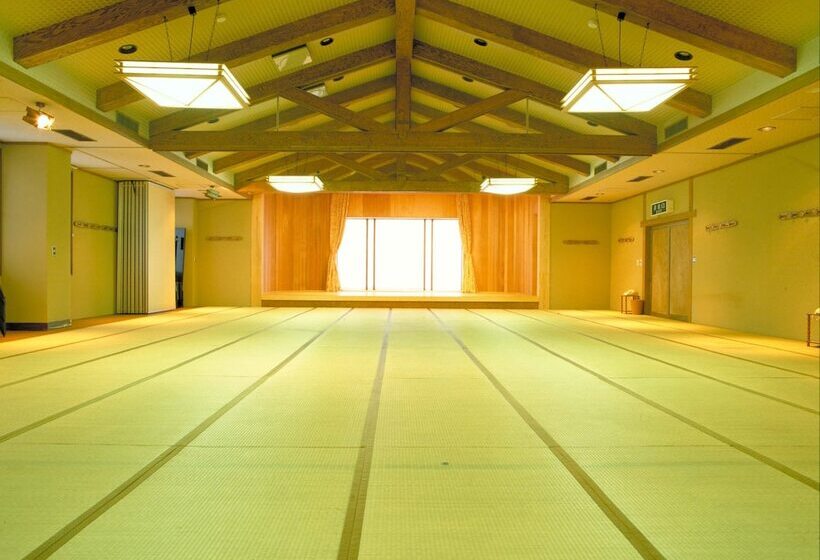 فندق Manza Onsen Nisshinkan