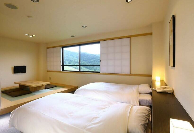 فندق Manza Onsen Nisshinkan