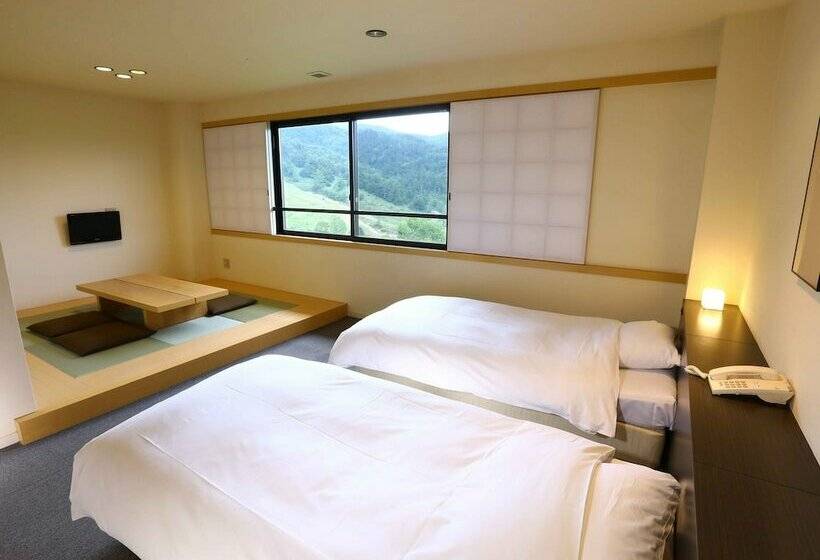 فندق Manza Onsen Nisshinkan