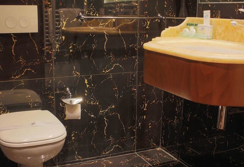 בית מלון כפרי Opera