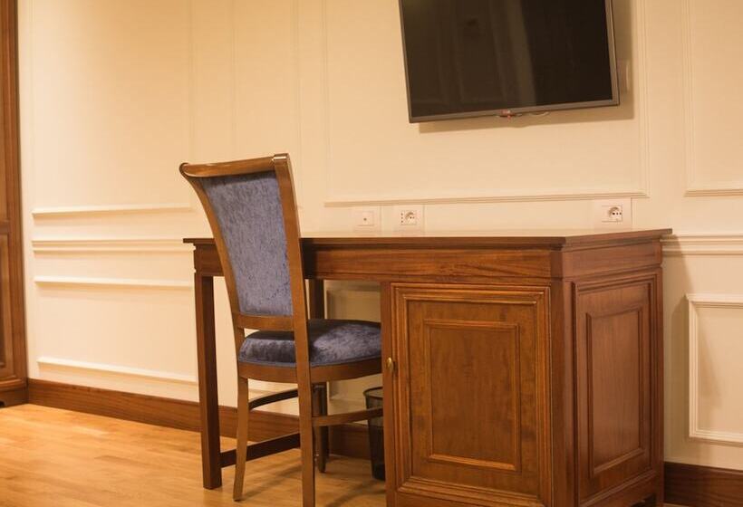 בית מלון כפרי Opera